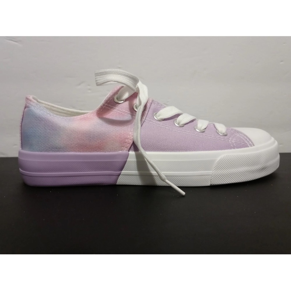 Womens Lace Up Canvas Sneakers Size 5 Pastel Lavender Pink Blue